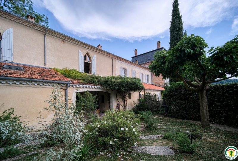 Une chapelle en soie à Taulignan - 34